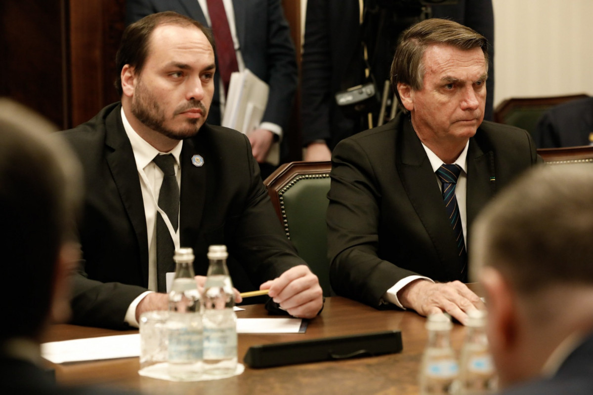 Jair Bolsonaro e Carlos Bolsonaro (Foto: Alan Santos/PR) Jair Bolsonaro e Carlos Bolsonaro/Foto: Alan Santos/PR