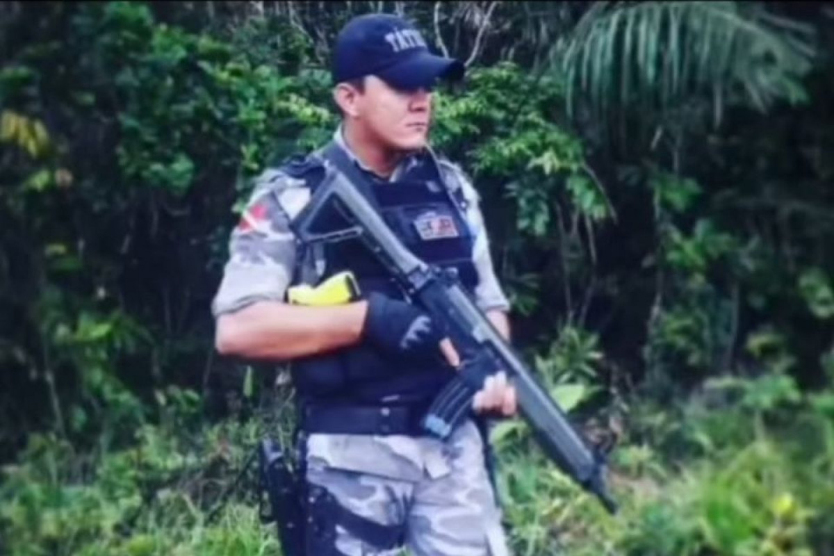 Veículo dirigido pelo policial teve perda total após o acidente (Reprodução/Redes Sociais) Veículo dirigido pelo policial teve perda total após o acidente/Reprodução/Redes Sociais