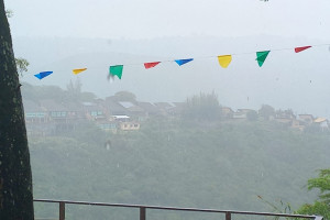 Céu nublado com chuva fina em todo o Agreste pernambucano