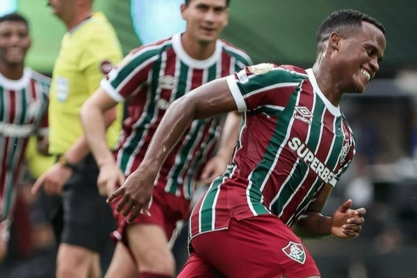 Arias vem se destacando pelo Fluminense no Mundial 