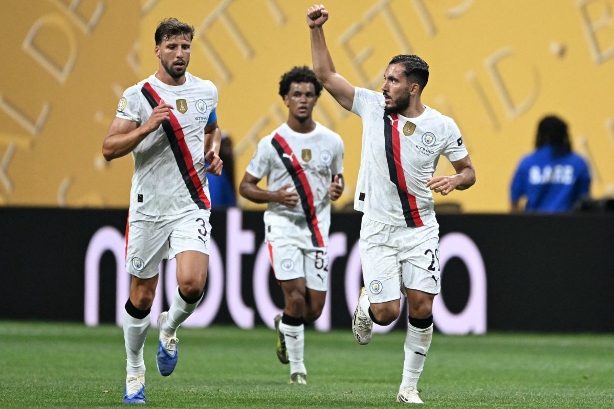 Cherki marcou o 6º gol do time inglês na partida (PATRICIA DE MELO MOREIRA / AFP) Cherki marcou o 6º gol do time inglês na partida/PATRICIA DE MELO MOREIRA / AFP