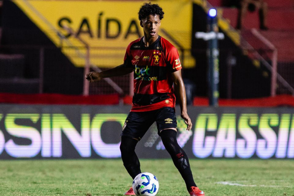 Zé Lucas, volante do Sport (Paulo Paiva/Sport Recife) Zé Lucas, volante do Sport/Paulo Paiva/Sport Recife