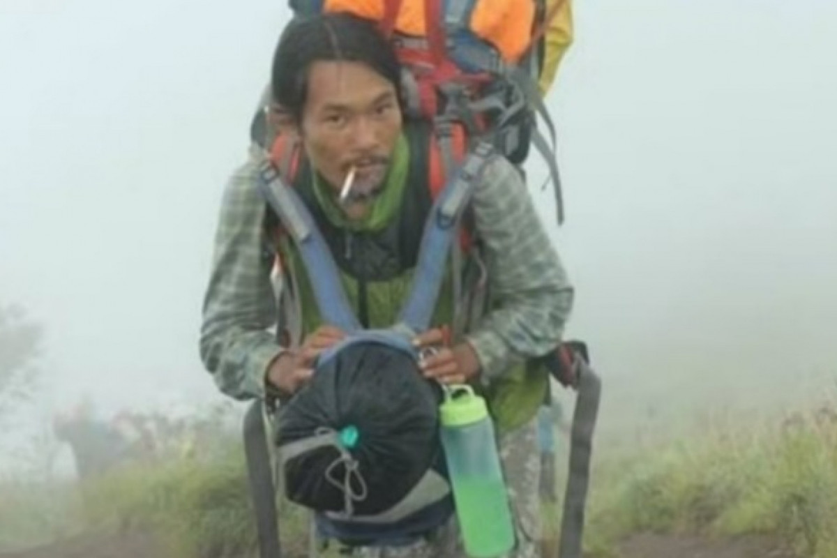Alpinista Agam Rinjani (Reprodução) Alpinista Agam Rinjani/Reprodução