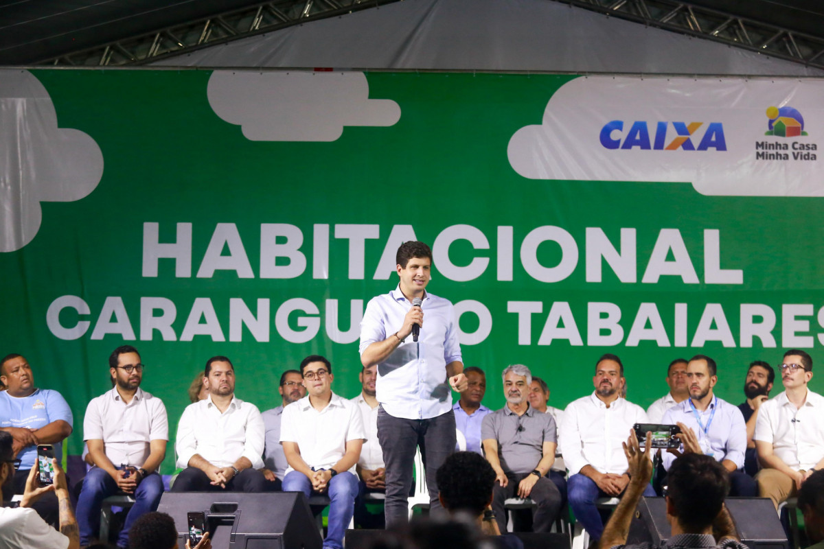 João Campos formaliza início das obras do habitacional