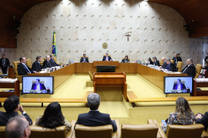 Sessão plenária do STF.