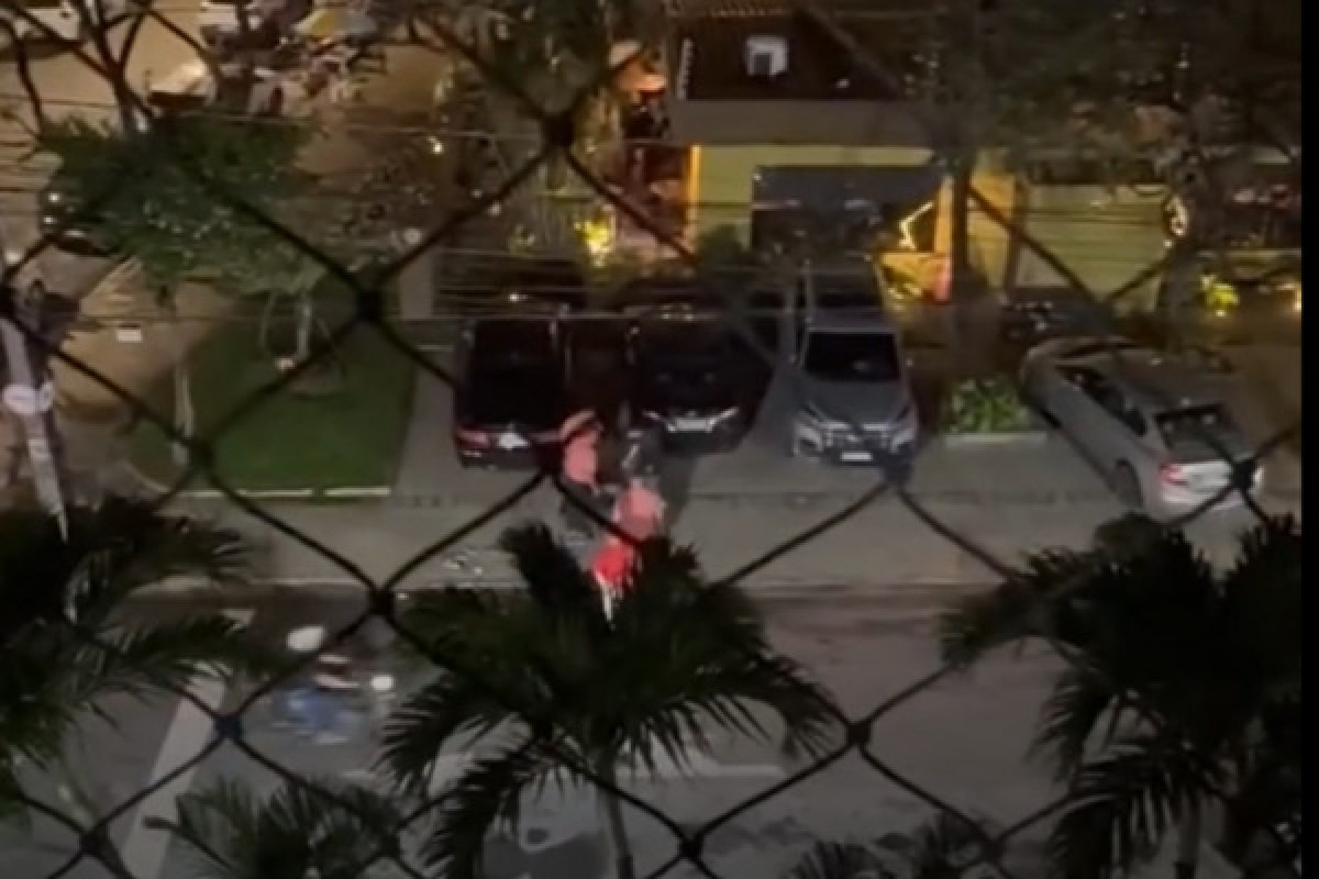 Vídeo: Homem é agredido após arranhar carro em Boa Viagem: 