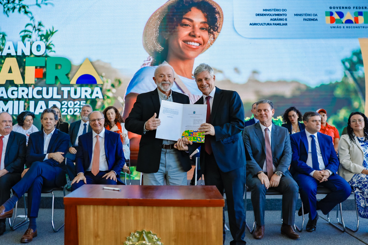 30.06.2025 - Presidente da República, Luiz Inácio Lula da Silva, durante a Cerimônia de Lançamento do Plano Safra da Agricultura Familiar 2025/2026, no Palácio do Planalto. Brasília - DF.??Foto: Ricardo Stuckert / PR