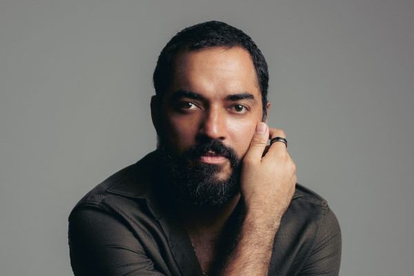 Thomás Aquino foi revelado para todo o Brasil em 'Bacurau', de 2019, dirigido por Kleber Mendonça Filho/Lucas Seixas
