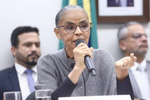 Marina volta a sofrer ataques no Congresso: 