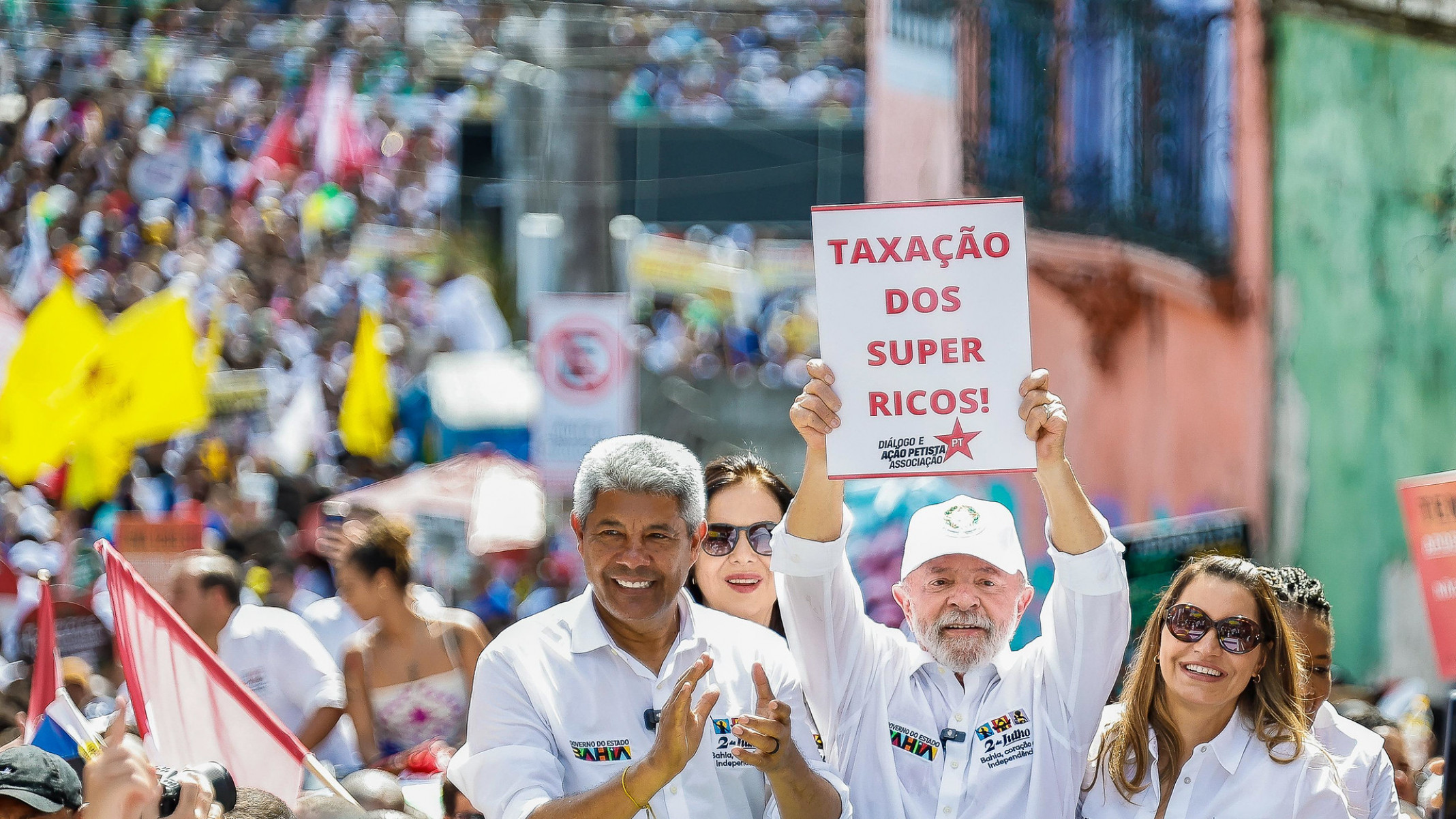 
Presidente da República, Luiz Inácio Lula da Silva, durante Caminhada do Dois de Julho, em Salvador 