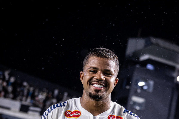 Kevyson estava em campo na vitória do Santos contra o São Paulo, pela 6ª rodada do Paulistão/Raul Baretta/ Santos FC