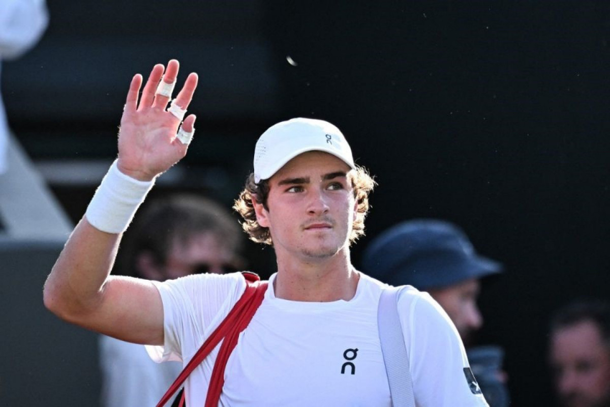 João Fonseca é eliminado do Grand Slam britânico (KIRILL KUDRYAVTSEV / AFP) João Fonseca é eliminado do Grand Slam britânico/KIRILL KUDRYAVTSEV / AFP