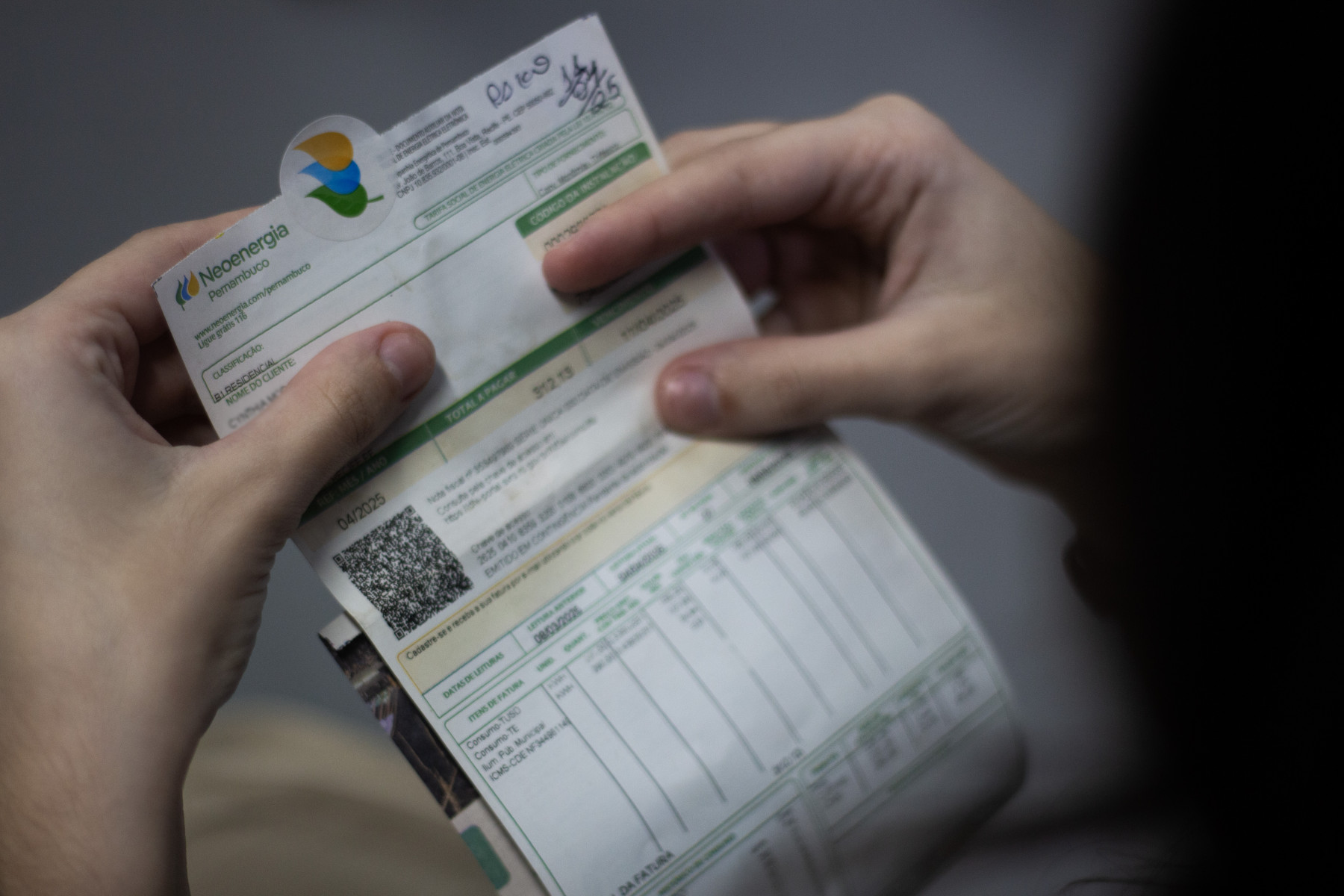 Conta de energia (Nivaldo Fran)