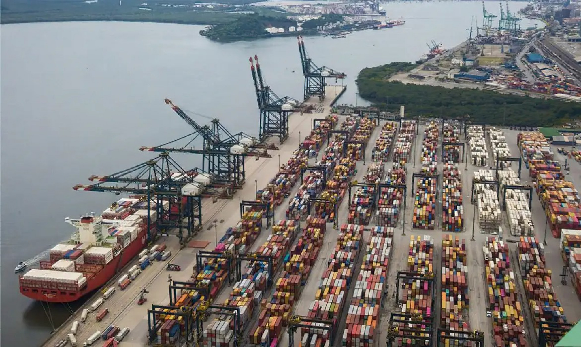 
Estimativa para 2025 caiu de US$ 70,2 bi para US$ 50,4 bilhões 