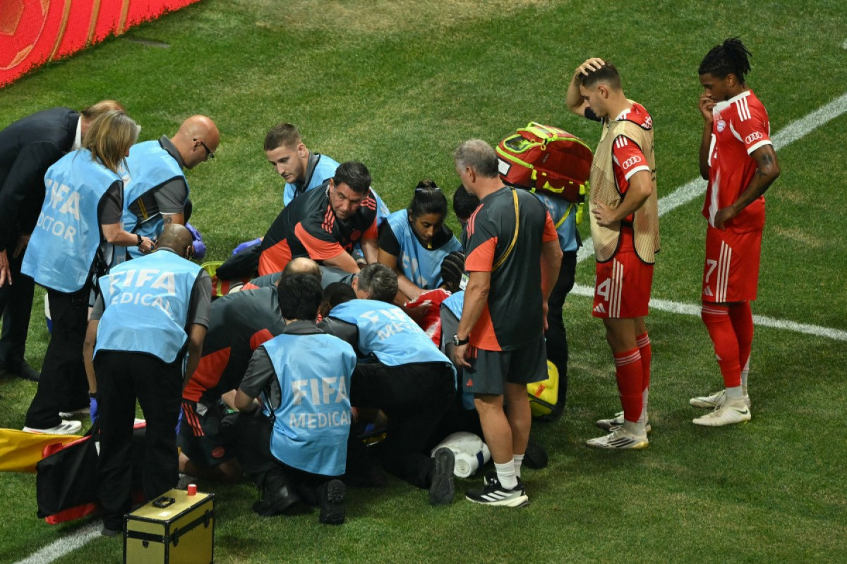 Musiala, meia do Bayern de Munique, se machucou em lance com Donnarumma (ROBERTO SCHMIDT / AFP) Musiala, meia do Bayern de Munique, se machucou em lance com Donnarumma/ROBERTO SCHMIDT / AFP