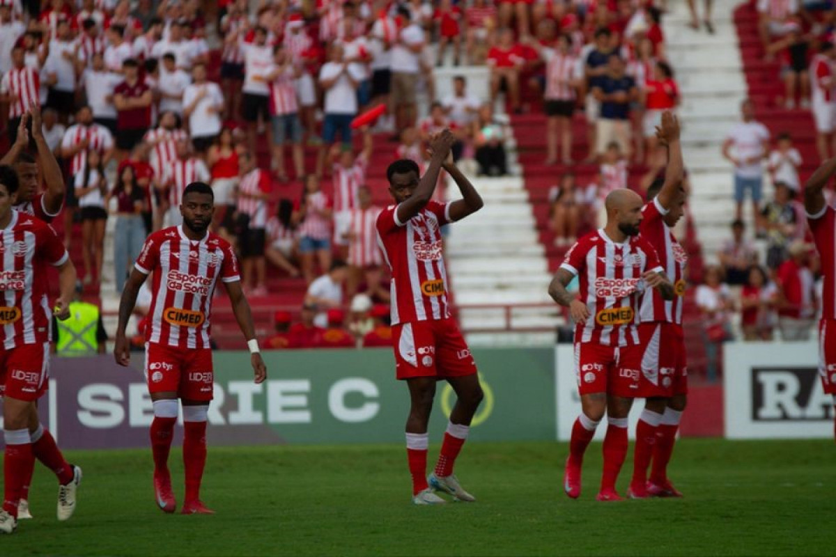 Náutico busca equilibrar forças na Série C/Gabriel França / CNC