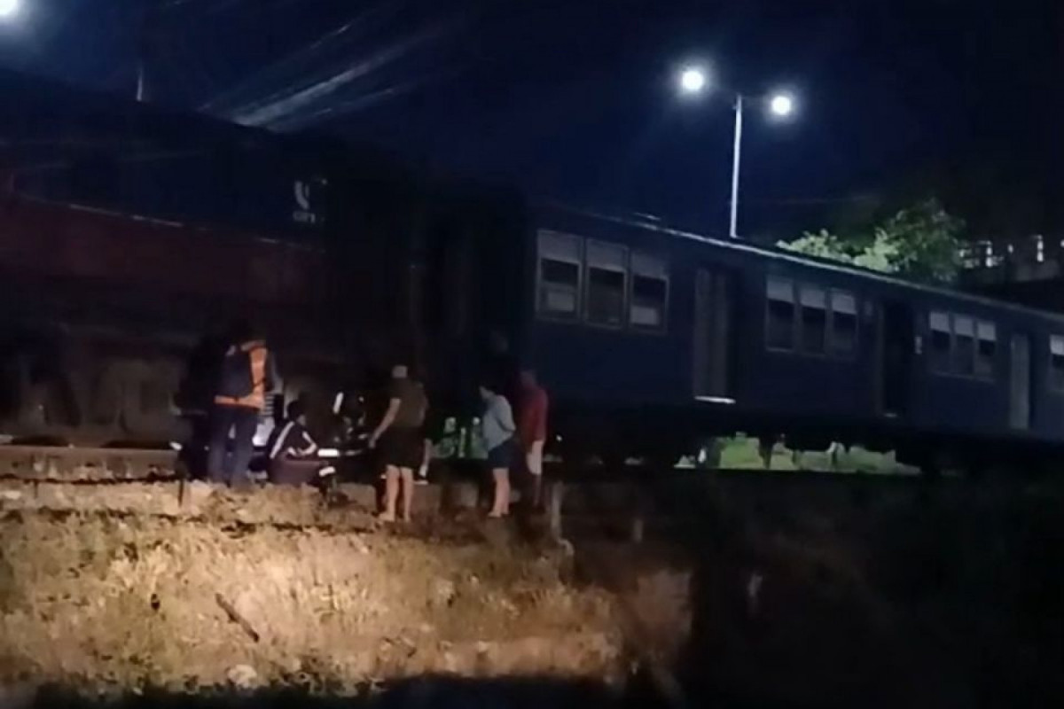 Homem é atropelado por trem no Cabo de Santo Agostinho
(Reprodução/redes sociais) Homem é atropelado por trem no Cabo de Santo Agostinho
/Reprodução/redes sociais
