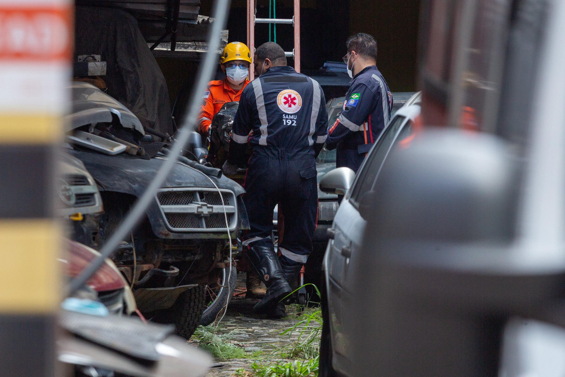 Serviço de Atendimento Móvel de Urgência (Samu) no local do crime 