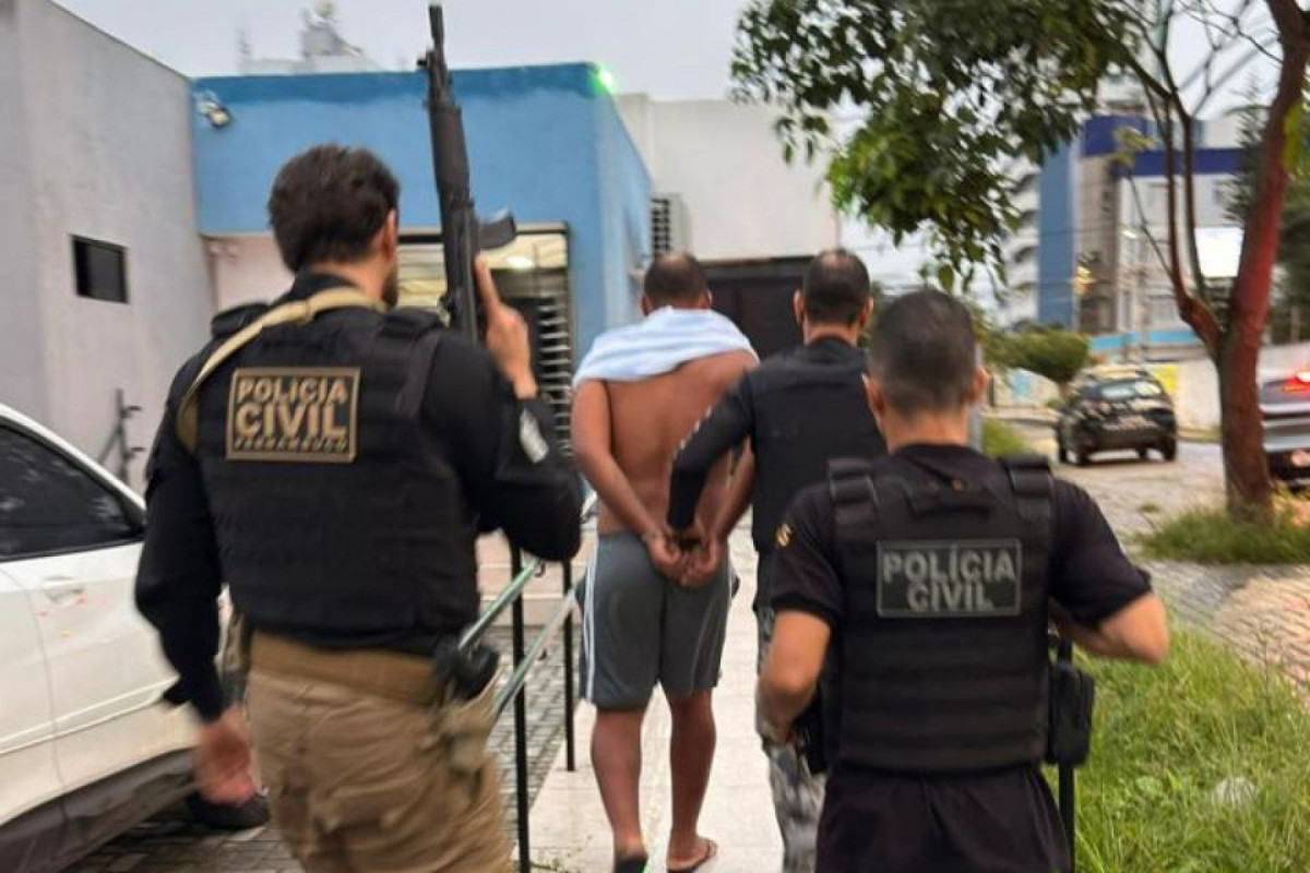 Ao todo, foram empregados na operação 75 Policiais Civis, entre delegados, agentes e escrivães. 
