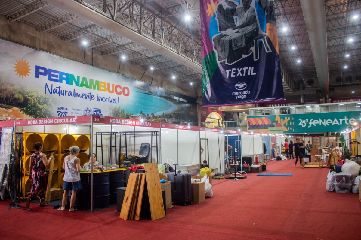Com a participação de 5 mil artesãos e expositores e cerca de 700 espaços de comercialização, a Fenearte 2025 traz o tema 