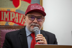 Reitor da UFPE, Alfredo Macedo Gomes