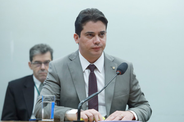 Deputado Júnior Mano