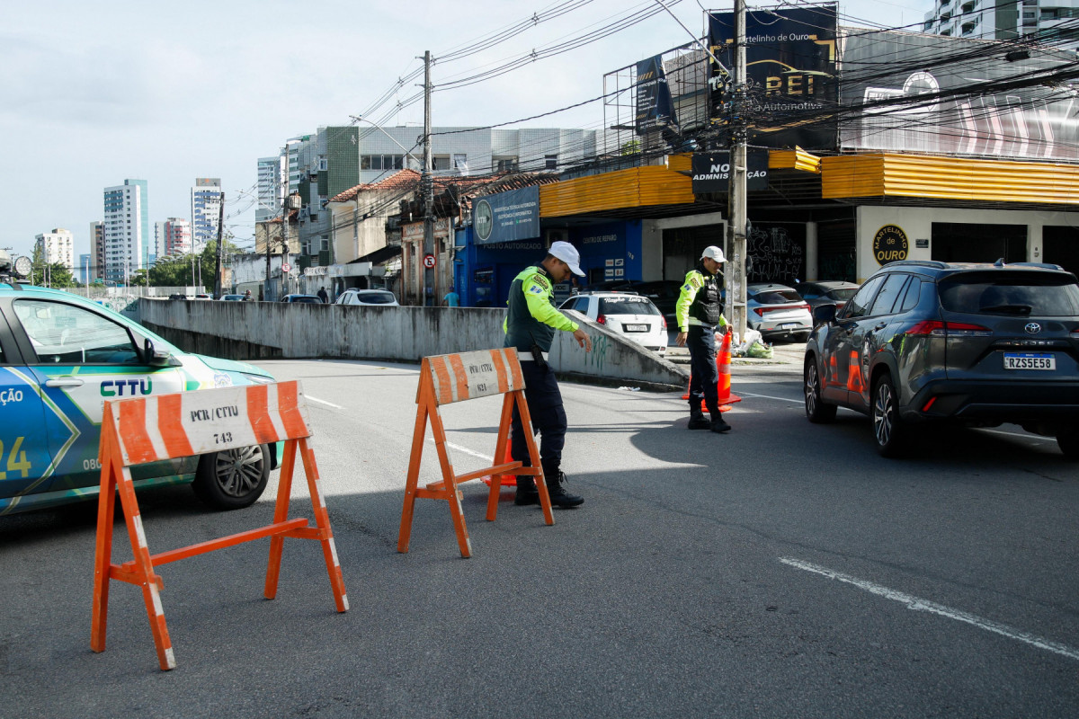  Alagamento no Túnel da Abolição