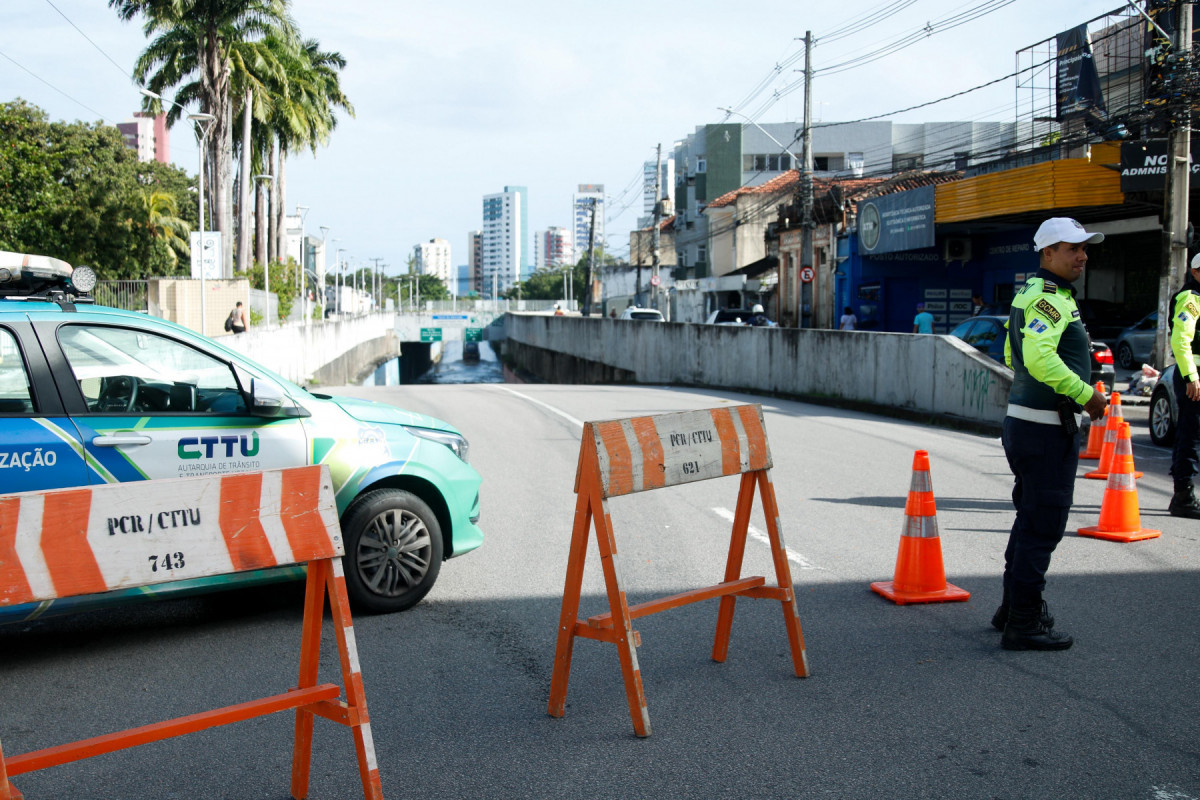  Alagamento no Túnel da Abolição