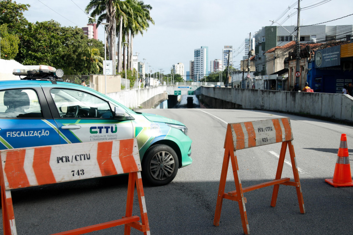  Alagamento no Túnel da Abolição