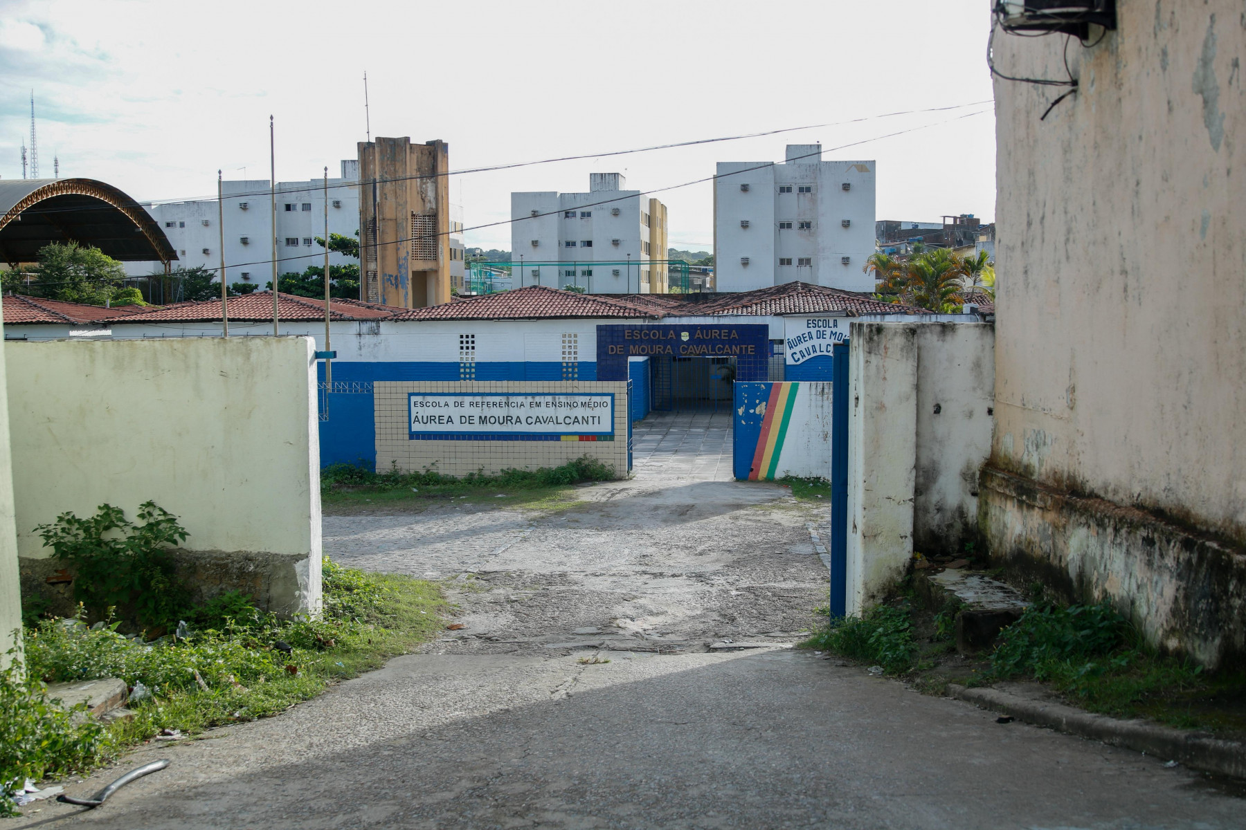 Pauta sobre as invasões em frente a Escola Áurea de Moura Cavalcanti.