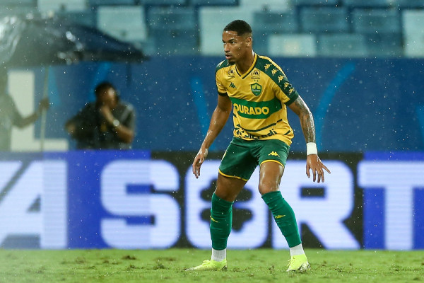 Lucas Cardoso, nova contratação do Náutico para o restante da Série C de 2025