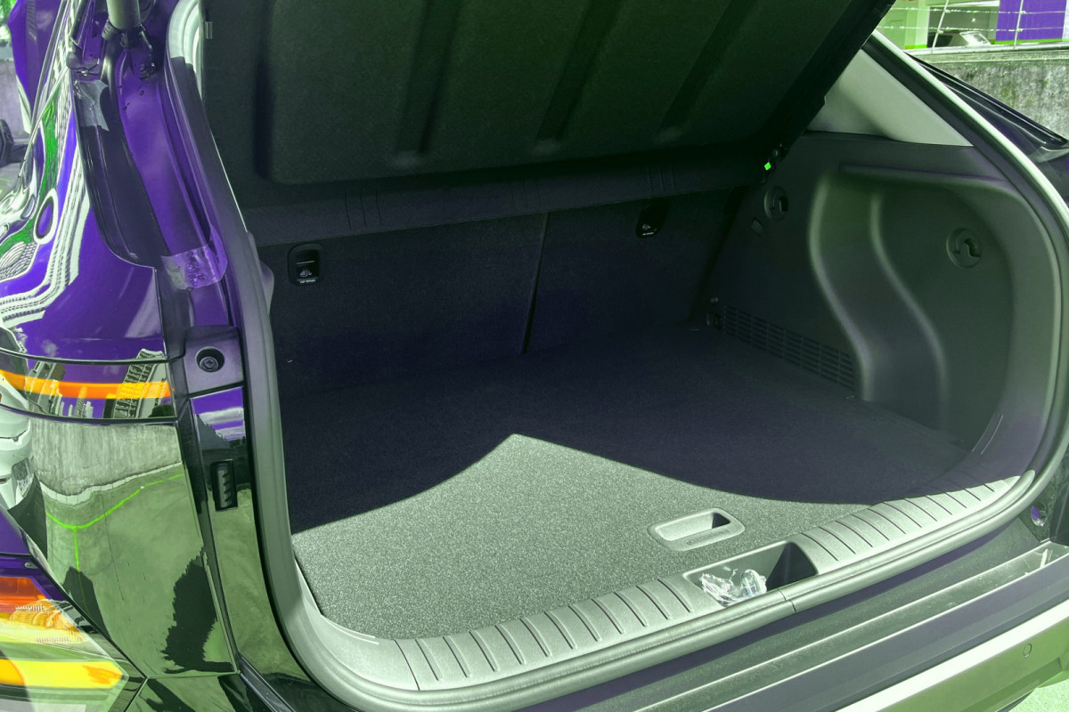 Hyundai Kona Hybrid se destaca por design futurista e tecnologia embarcada