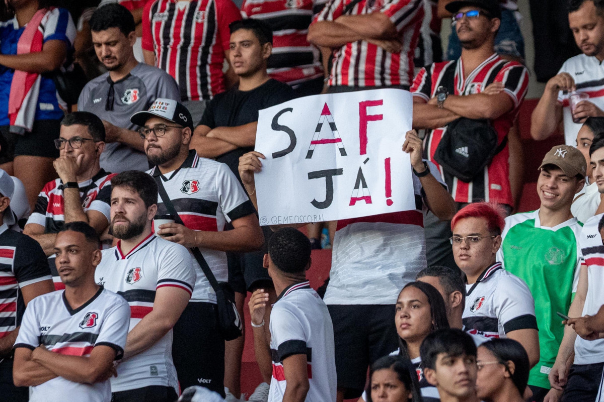 Torcida do Santa Cruz (Rafael Vieira/DP Foto) Torcida do Santa Cruz/Rafael Vieira/DP Foto