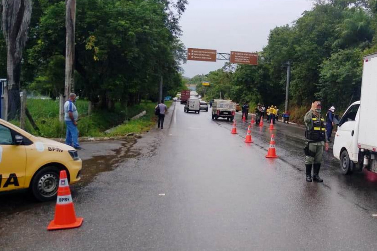 Blitz realizada pelo BPTran (DIVULGAÇÃO/PMPE) Blitz realizada pelo BPTran/DIVULGAÇÃO/PMPE
