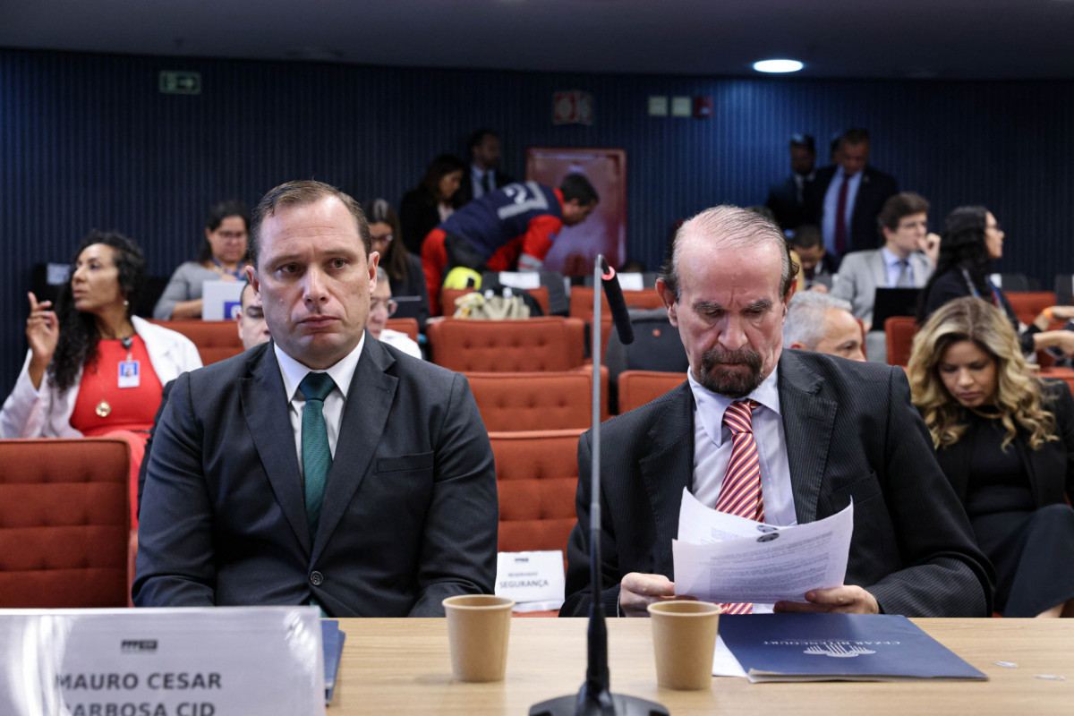 Interrogatórios dos réus da Ação Penal (AP) 2668 - Mauro Cesar Barbosa Cid e Dr. Cezar Roberto Bitencourt
 