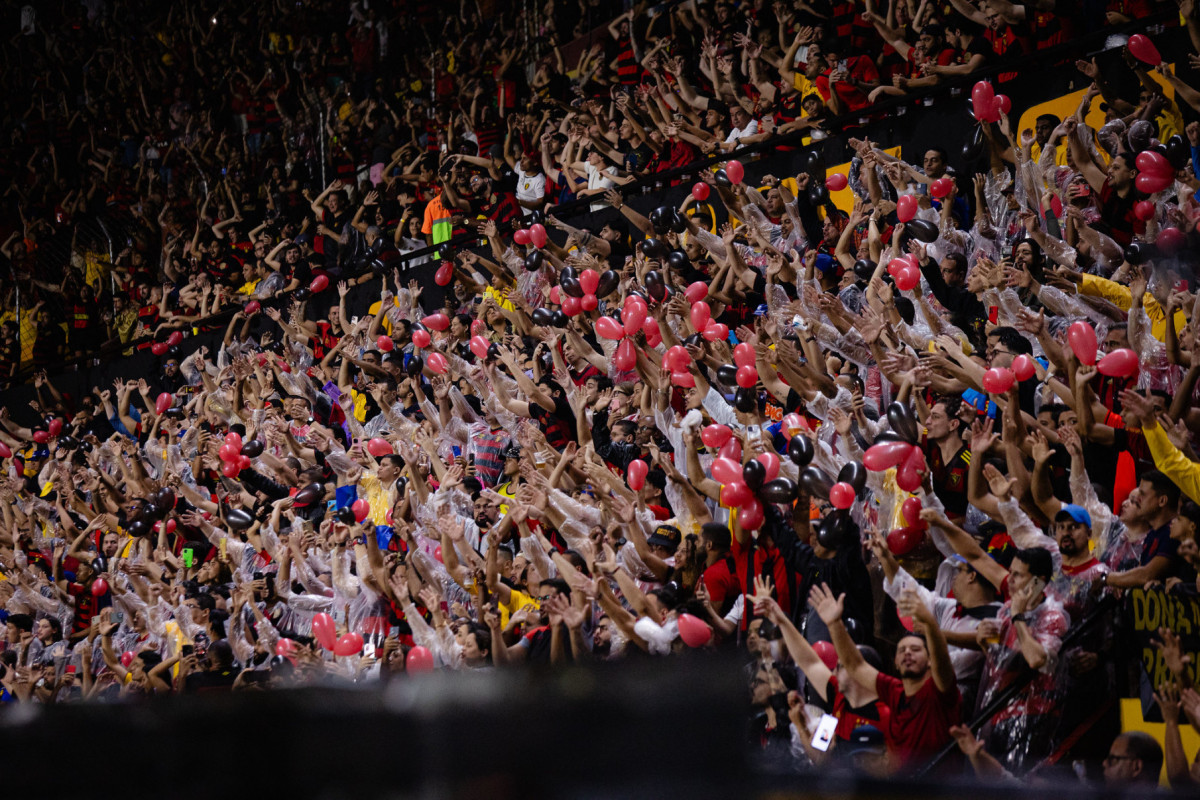 Torcida do Sport na Ilha do Retiro (Paulo Paiva/Sport Recife) Torcida do Sport na Ilha do Retiro/Paulo Paiva/Sport Recife
