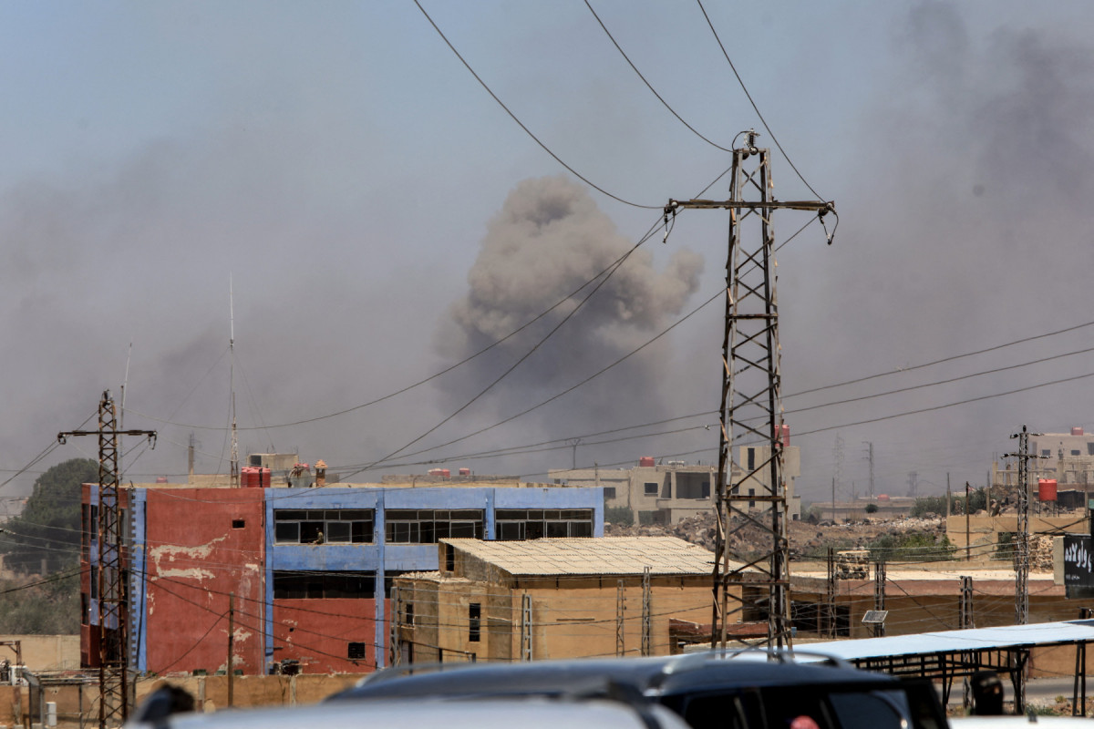 Cortina de fumaça após bombardeio israelense na Síria  /BAKR ALKASEM / AFP 
