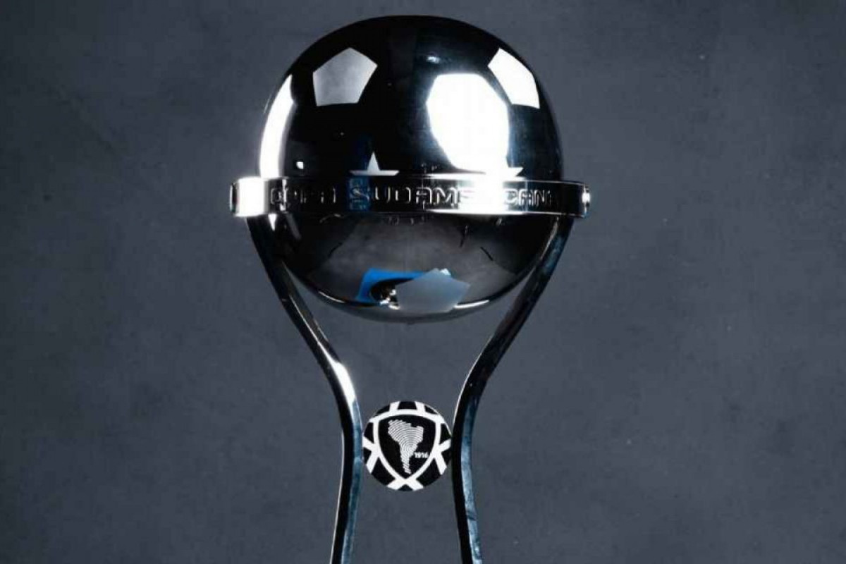 Taça da Copa Sul-Americana (Divulgação/Conmebol) Taça da Copa Sul-Americana/Divulgação/Conmebol