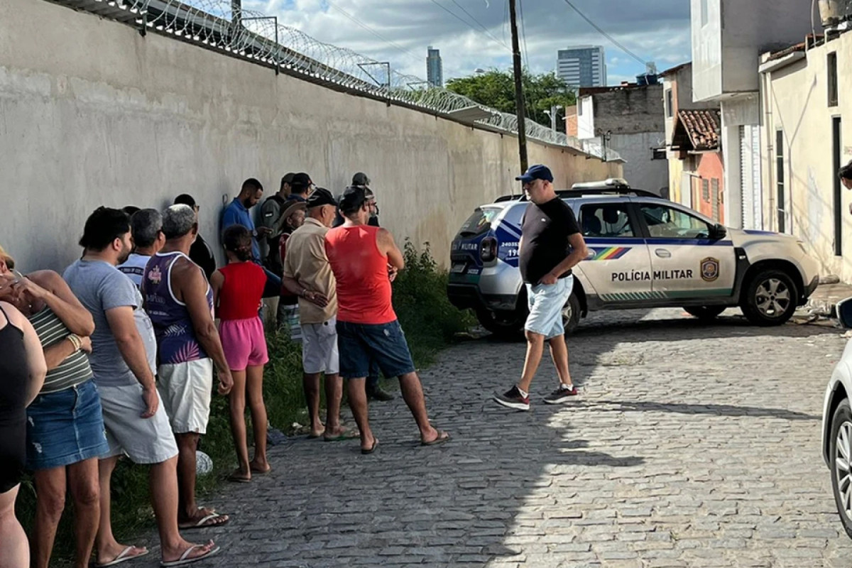 Idoso voltava das compras quando foi abordado na Travessa do Matadouro (REPRODUÇÃO/REDE SOCIAL) Idoso voltava das compras quando foi abordado na Travessa do Matadouro/REPRODUÇÃO/REDE SOCIAL
