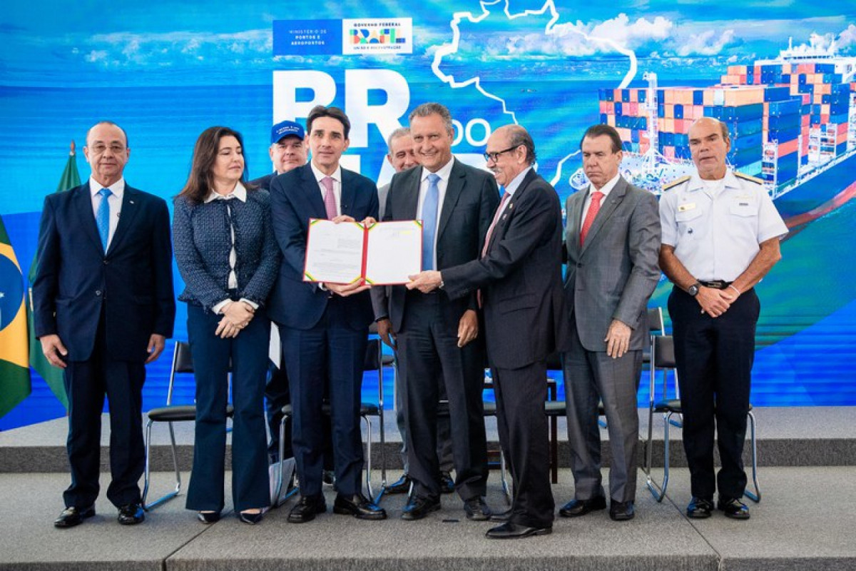 O programa também estimula o desenvolvimento e inovação da indústria naval e implementa quesitos de sustentabilidade para permitir o aluguel de embarcações estrangeiras
(Foto: Vosmar Rosa/MPOR) O programa também estimula o desenvolvimento e inovação da indústria naval e implementa quesitos de sustentabilidade para permitir o aluguel de embarcações estrangeiras
/Foto: Vosmar Rosa/MPOR