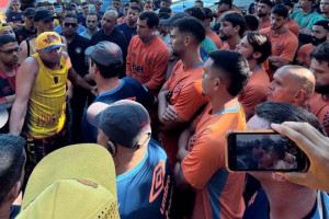 Elenco do Sport é cobrado dentro do CT