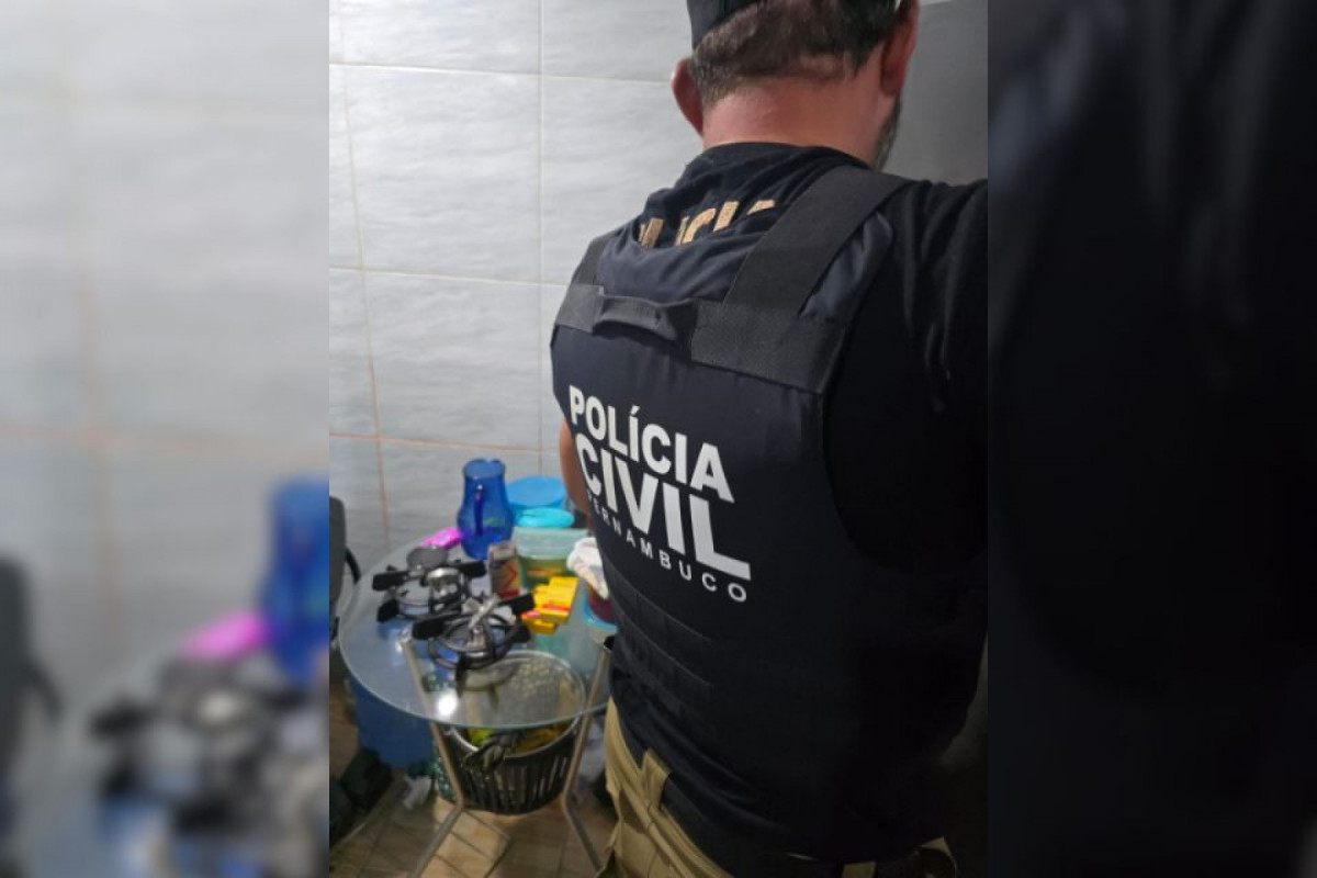 A operação contou com a participação de 70 Policiais Civis, entre delegados, agentes e escrivães. 