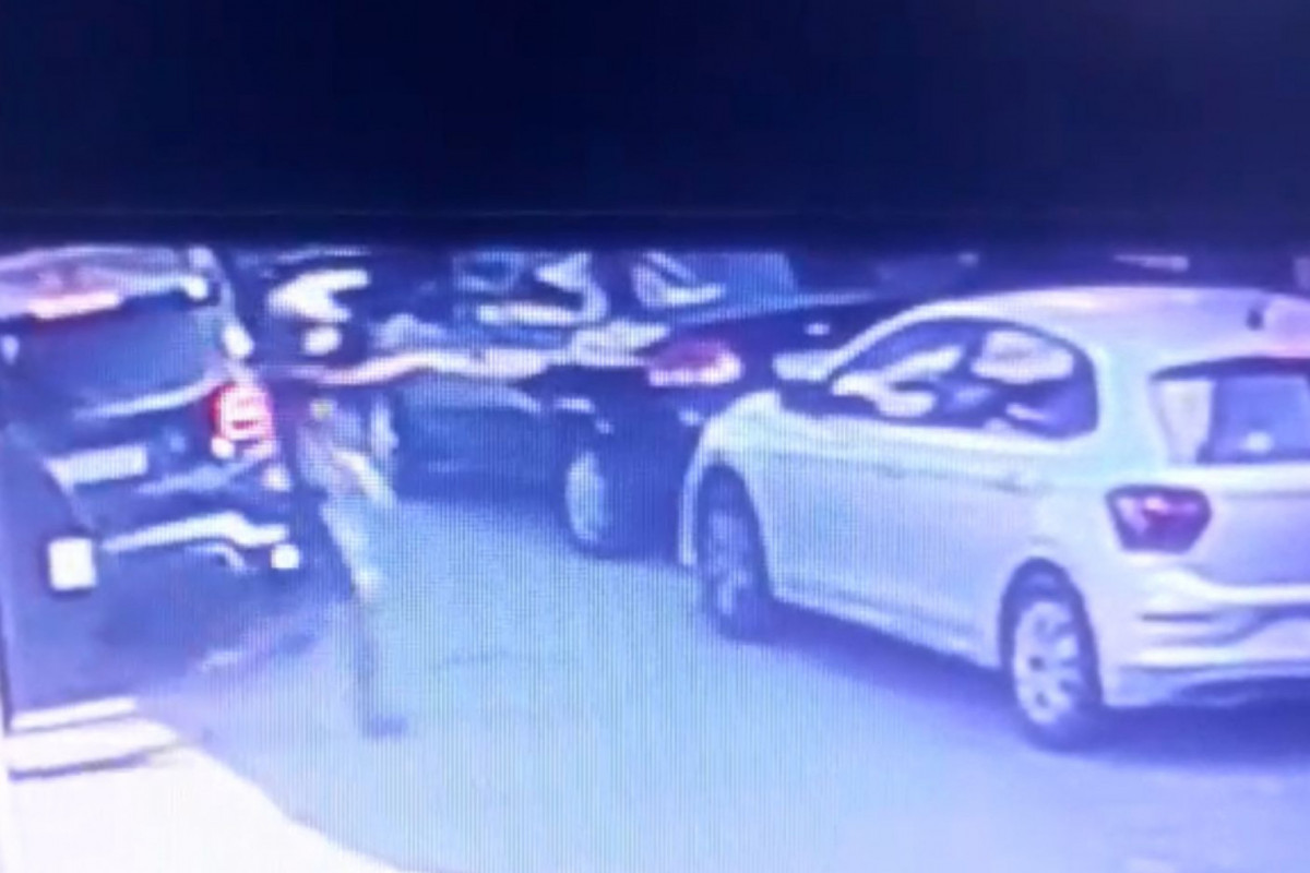 O assaltante agiu em poucos segundos