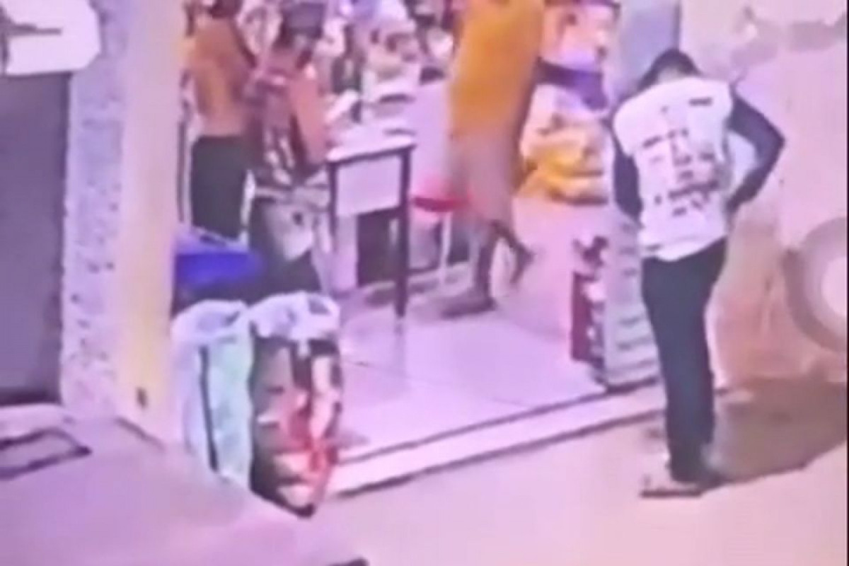 Imagens de câmera de segurança registraram o momento da execução.