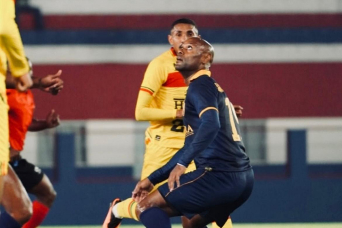 Vágner Love fez o primeiro gol do Retrô (Retrô/Divulgação ) Vágner Love fez o primeiro gol do Retrô /Retrô/Divulgação
