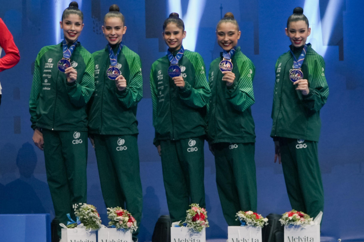 A Seleção Brasileira venceu a medalha de bronze na Copa do Mundo de Ginástica Rítmica/André Menezes/CBG