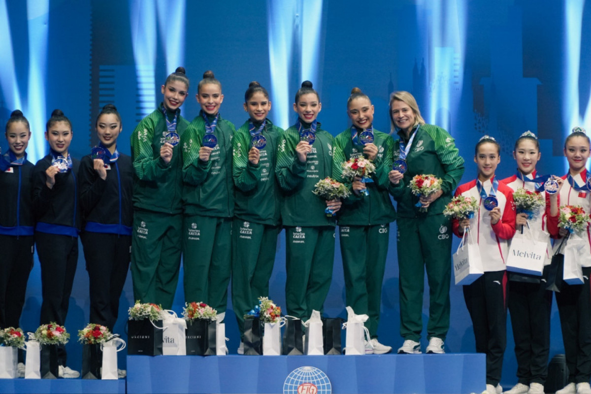 A Seleção Brasileira de ginastica rítmica conquistou a inédita medalha de ouro na Copa do Mundo (André Menezes/CBG) A Seleção Brasileira de ginastica rítmica conquistou a inédita medalha de ouro na Copa do Mundo /André Menezes/CBG