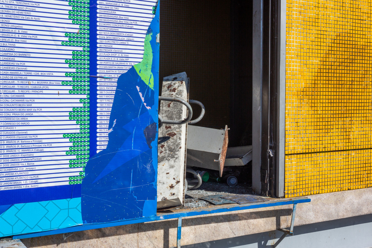 Recife, PE, 21/07/2025 - ESTAÇÃO BRT MAURICIO DE NASSAU - Imagens da estação de BRT, Mauricio de Nassau depredada. (Rafael Vieira)
