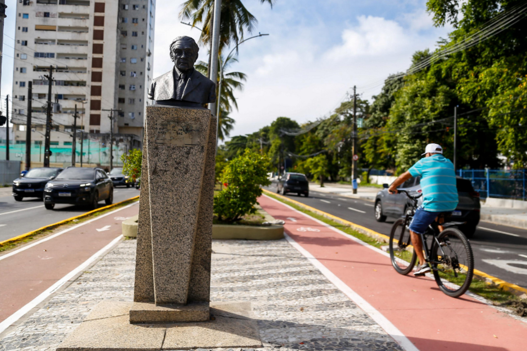 Intervenção na Avenida Mário Melo teve orçamento de mais de R$ 7 milhões