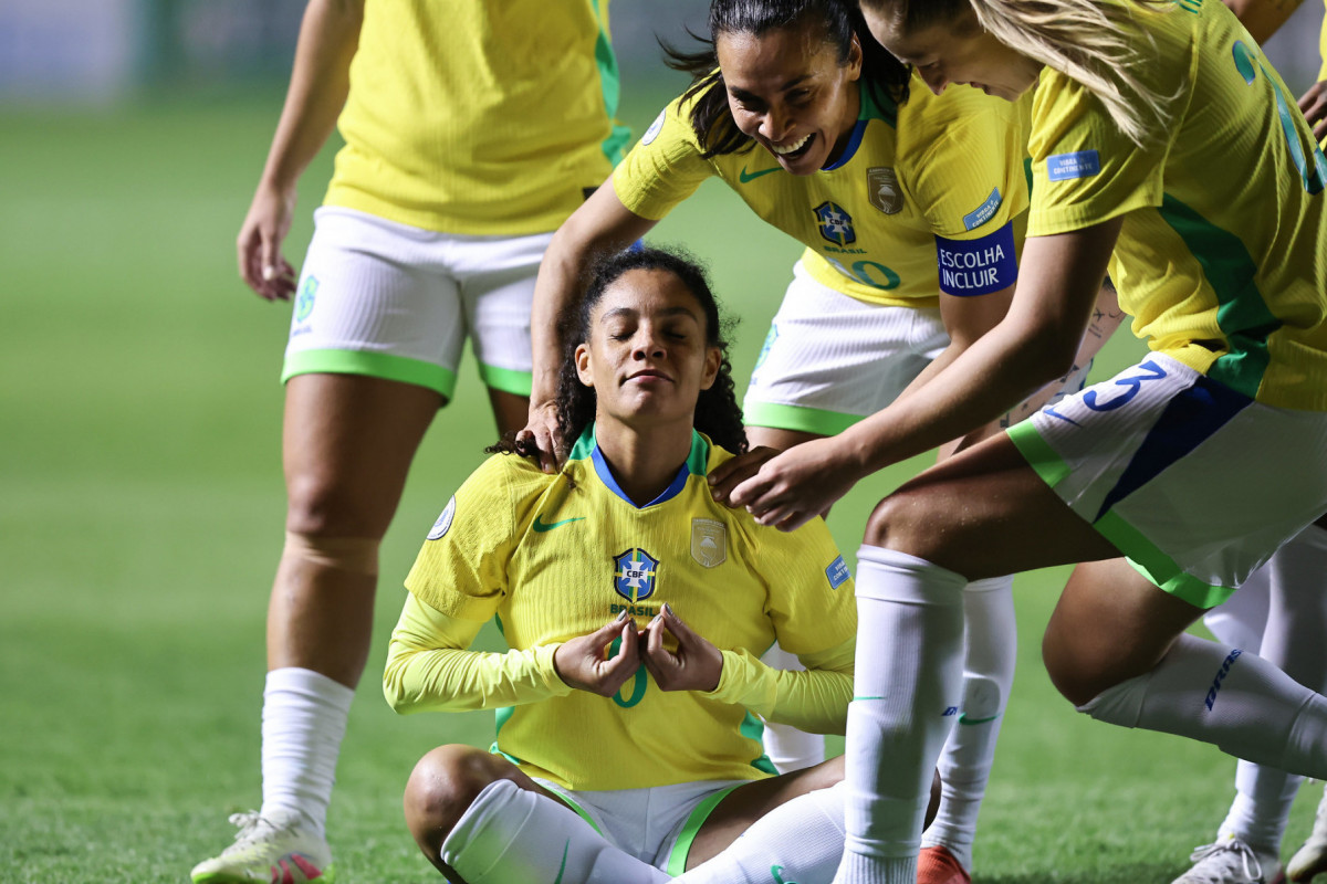 Seleção Brasileira Feminina ( Lívia Villas Boas/ CBF) Seleção Brasileira Feminina / Lívia Villas Boas/ CBF